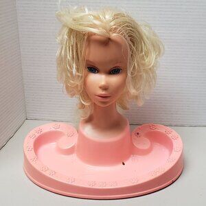 Mattel Barbie Beauty Center Styling Head 1971